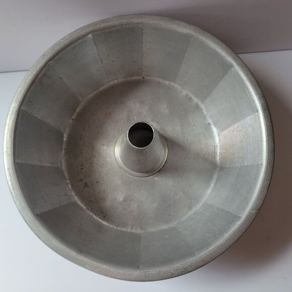 Vintage VIKO Aluminum Angel Food Cake Pan Tube Bundt Baking Mold Made In USA - Picture 3 of 7